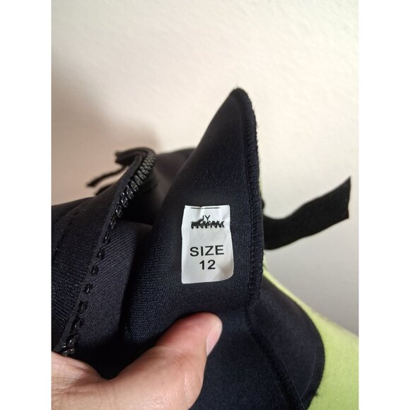 ISOSI WetSuit Diving Beach Summer Ocean Water Black/Green Unisex Child Sz 12 AL2 - Picture 5 of 5